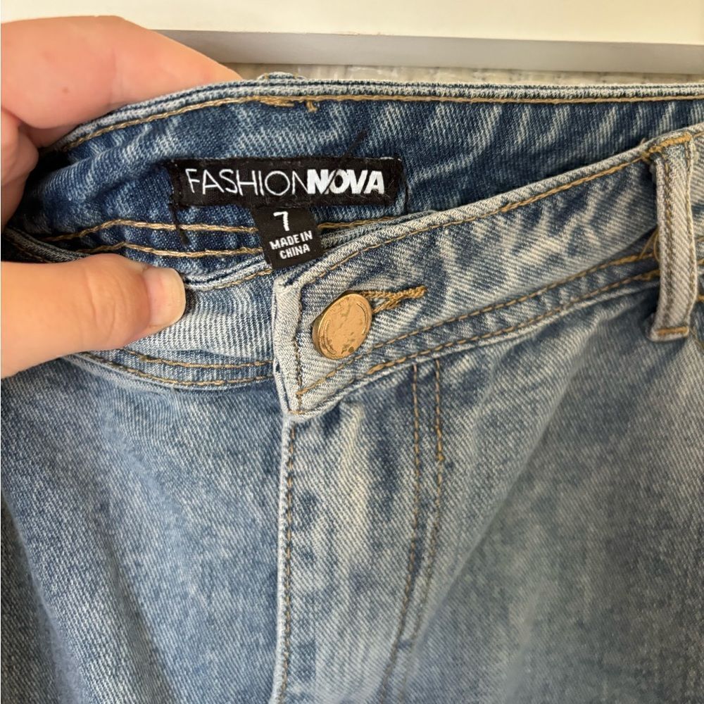 Fashion Nova Jeans ✨ - Picture 2 of 5